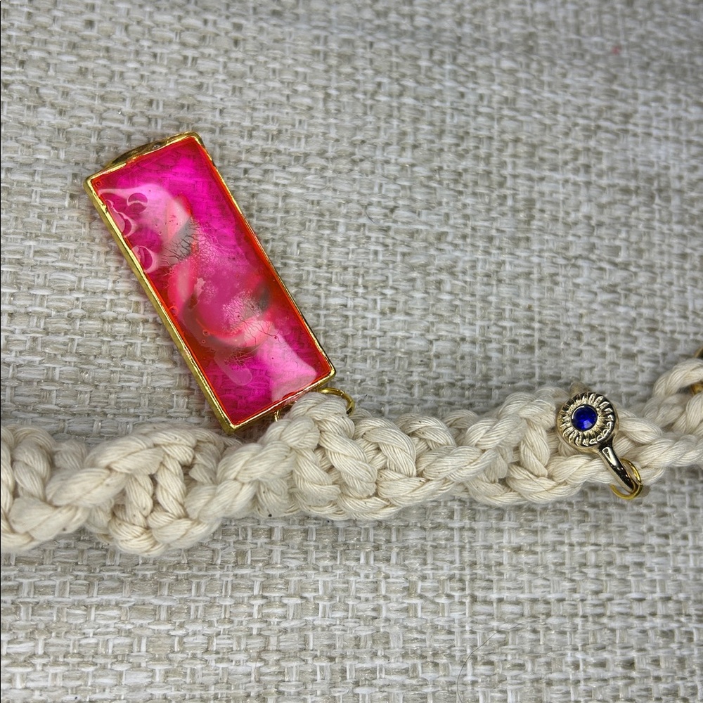 Handmade Macrame Frozen Key Chain - Picture 11 of 14